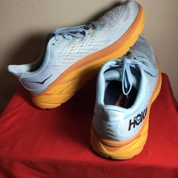 😍HOKA, women’s size 8.5B, great condition, see photos , gorgeous colors - Picture 4 of 9
